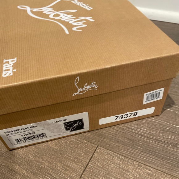 LOUBOUTIN TRES BEA BLACK WHITE LEOPARD PRINT FLAT - Picture 2 of 6